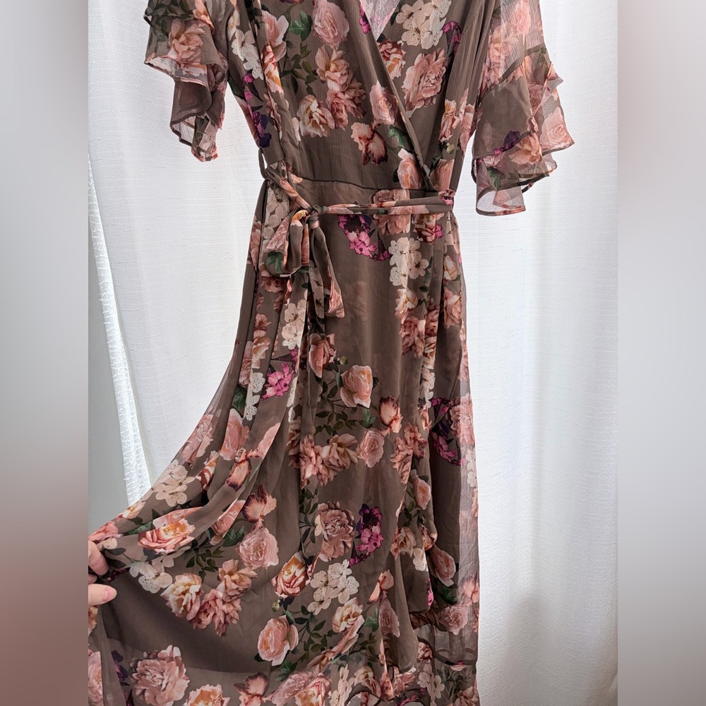 City Chic Floral Maxi Dress in Brown and Pink